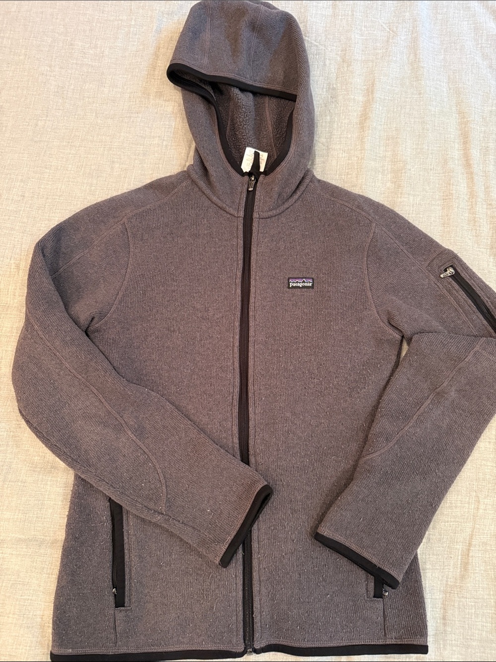 Patagonia Women’s Charcoal Gray Full-Zip Hooded Sweater